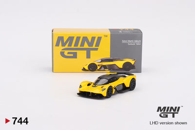 Aston Martin Valkyrie (Yellow) | Mini GT