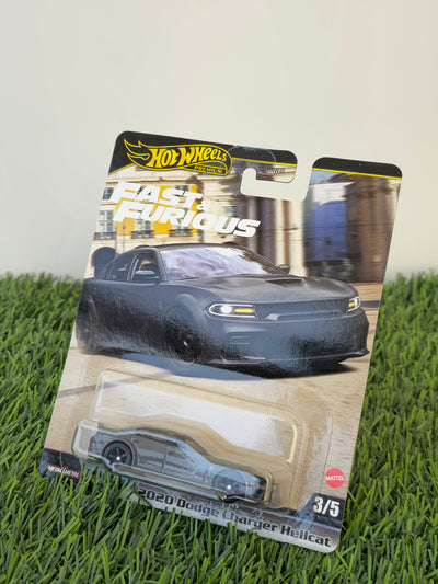 2020 Dodge Charger Hellcat | Hotwheels Premium