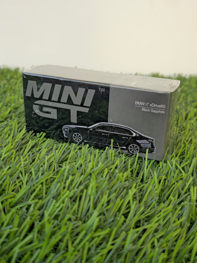 BMW i7 xDrive60  | MiniGT