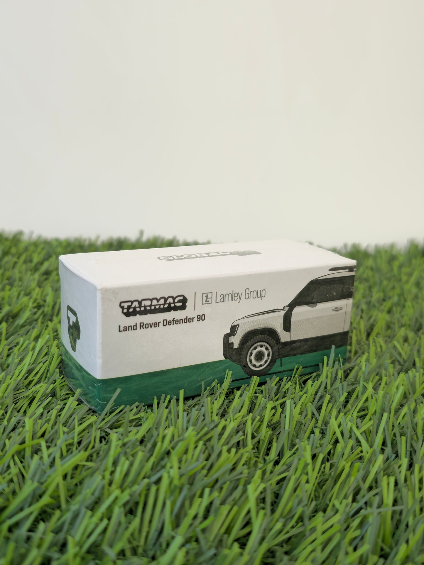 Land Rover Defender 90 | Tarmac Works