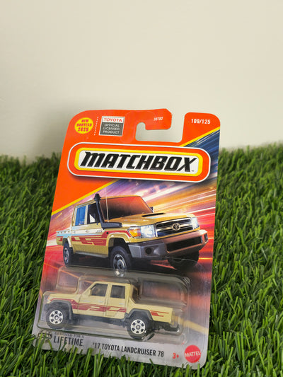 17 Toyota Landcruiser 78 | Matchbox