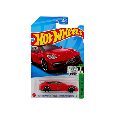Porsche Panamera Turbo SE Hybrid Sport Turismo Red