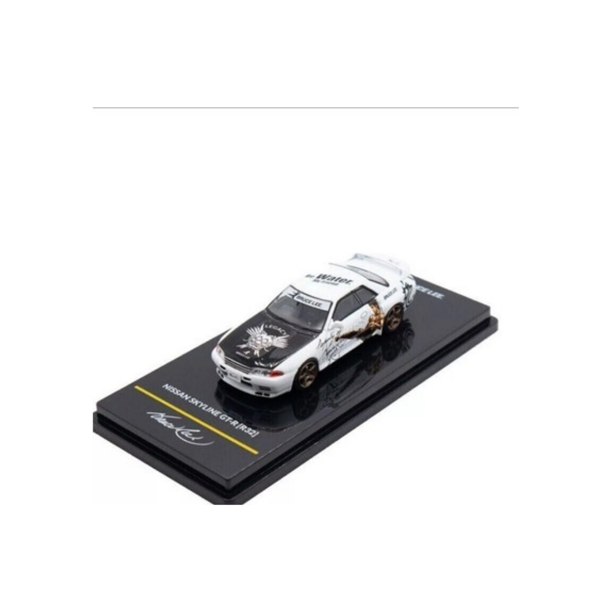 Nissan Skyline GT-R R32 Bruce Lee | Inno64