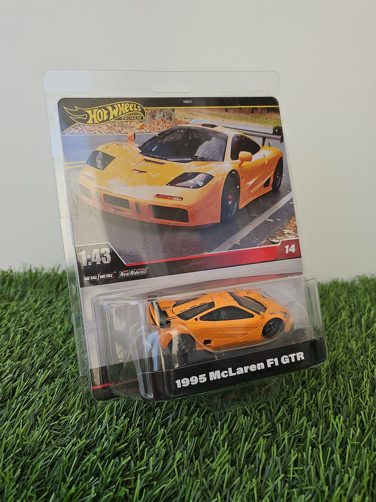 1995 Mclaren F1 GTR Hotwheels 1:43
