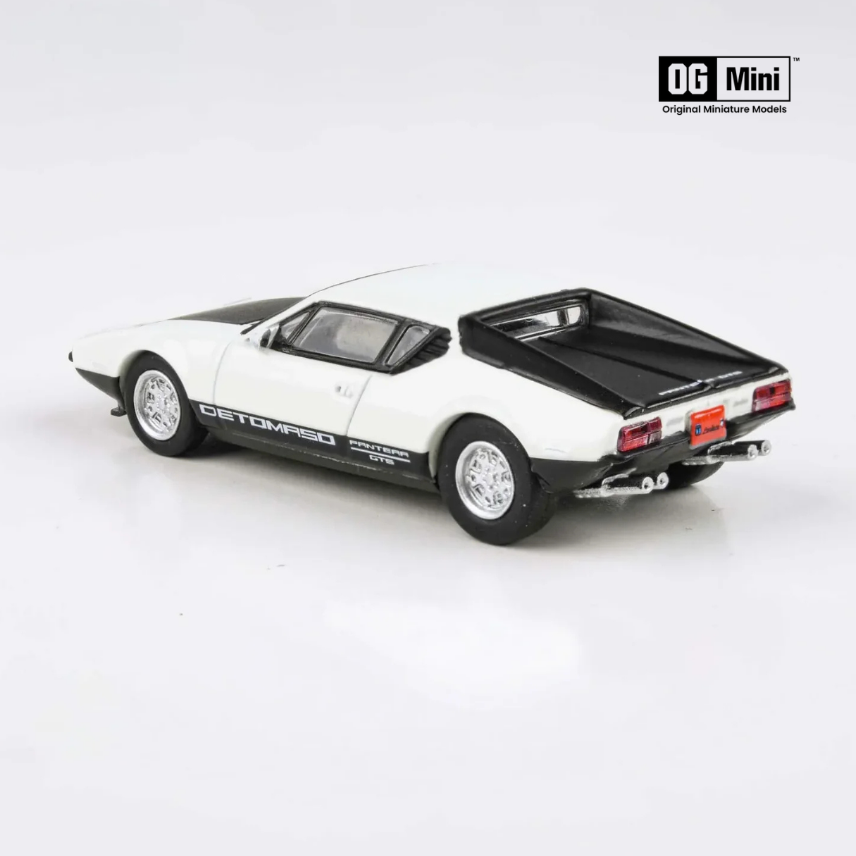 *PRE-ORDER* De Tomaso Pantera RHD 1972, 1:64 Scale