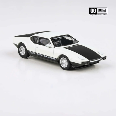 *PRE-ORDER* De Tomaso Pantera RHD 1972, 1:64 Scale